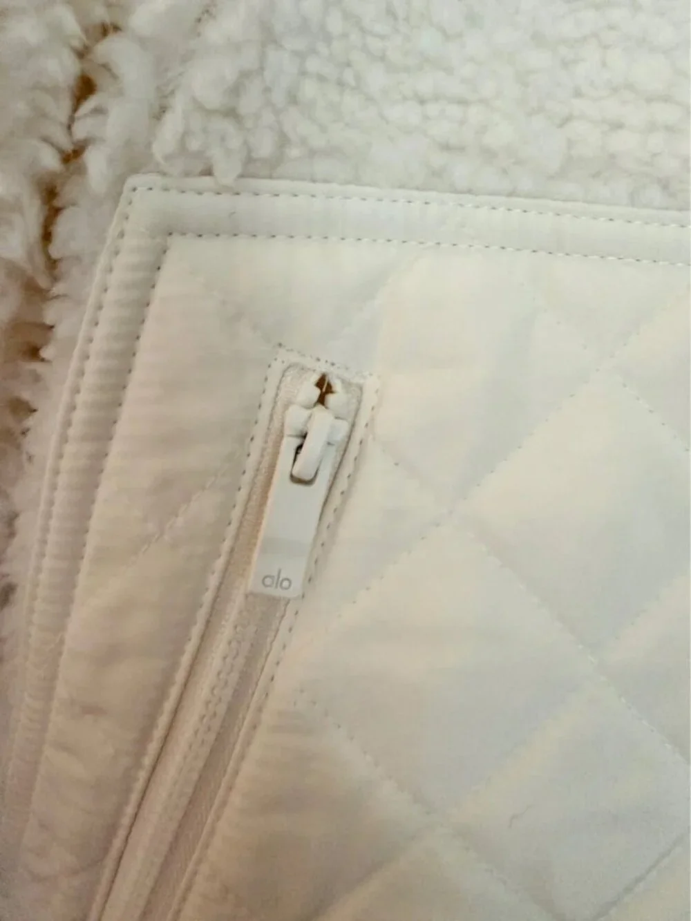 Alo Yoga Sherpa Edge Bomber Jacket Ivory Women's Size M